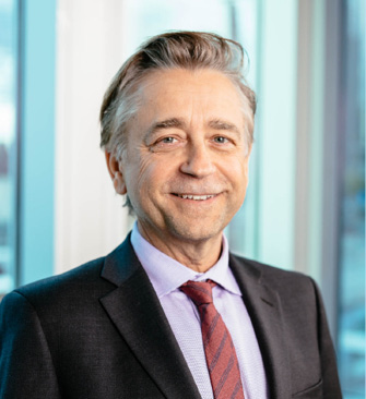 George&nbsp;Vegh, vice-président